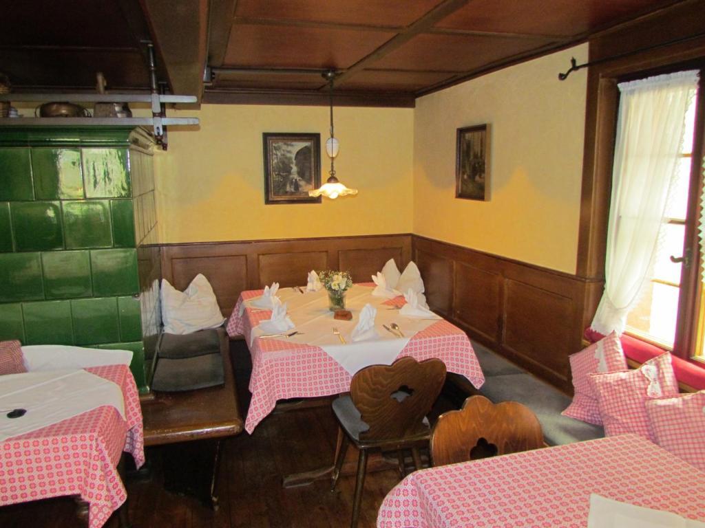 فندق فرايبورغفي  Gasthaus Zum Kreuz المظهر الخارجي الصورة
